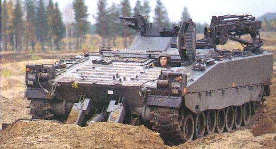 Troop operating the CV90 armoured recovery vehicle (ARV).