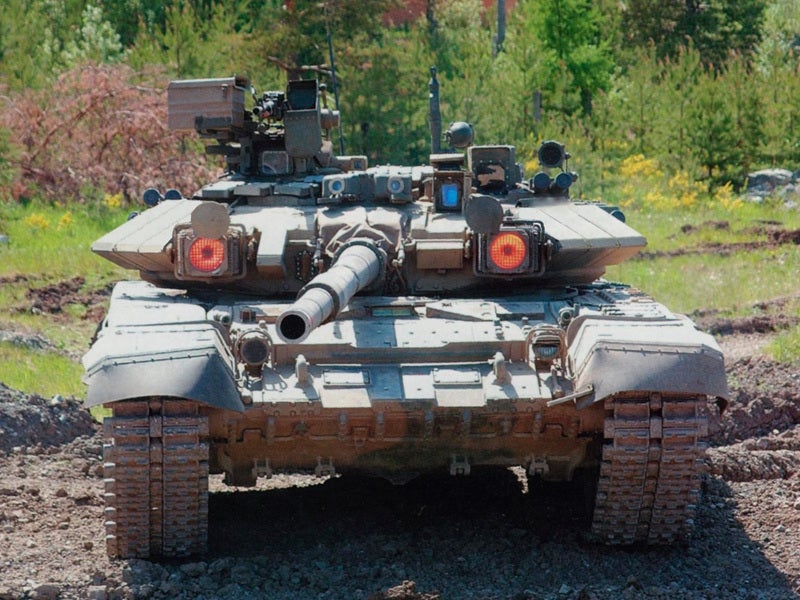 t 90, RUSSISCHE SUPERPANZER IM VISIER: 