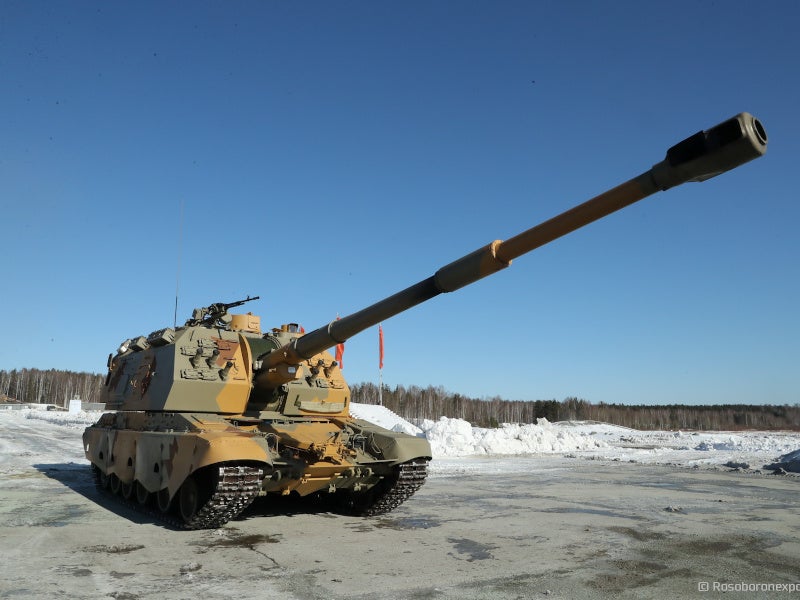 BTR-82A e BTR-4 estão entre os dez melhores transportadores de