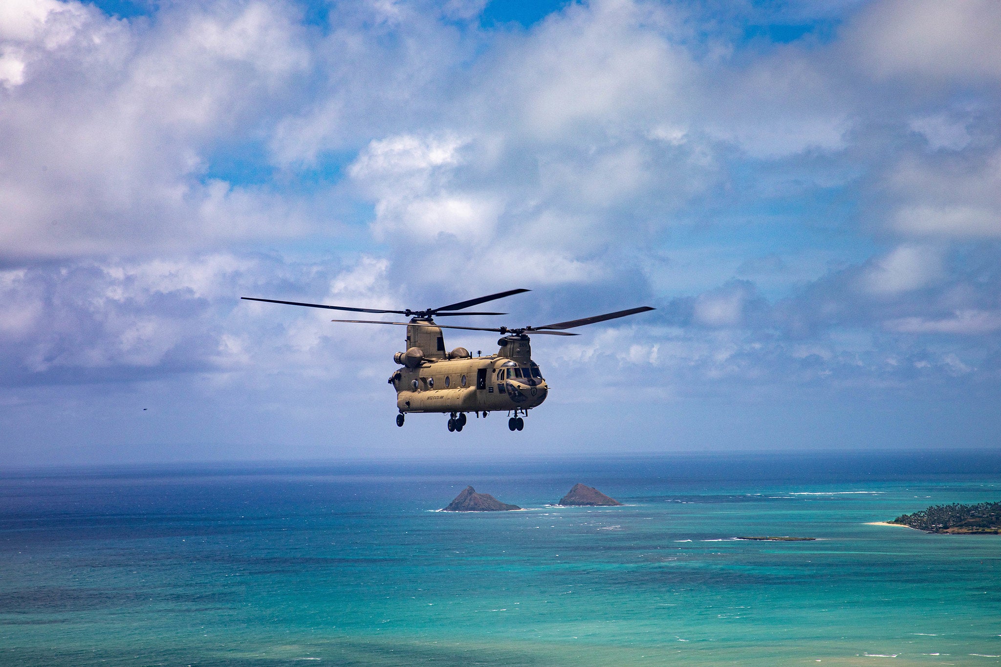 US approves the sale of CH-47F to Egypt and HIMARS to Australia