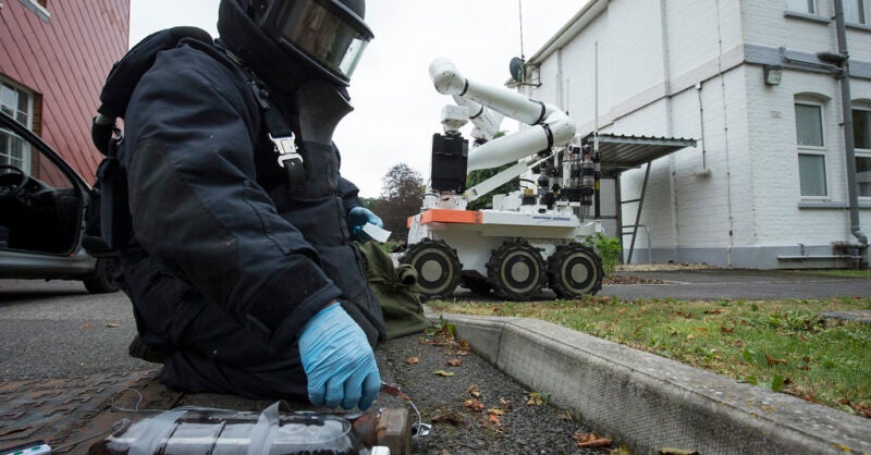Leonardo-led team wins UK MoD contract for bomb disposal protection - Vimarsana News