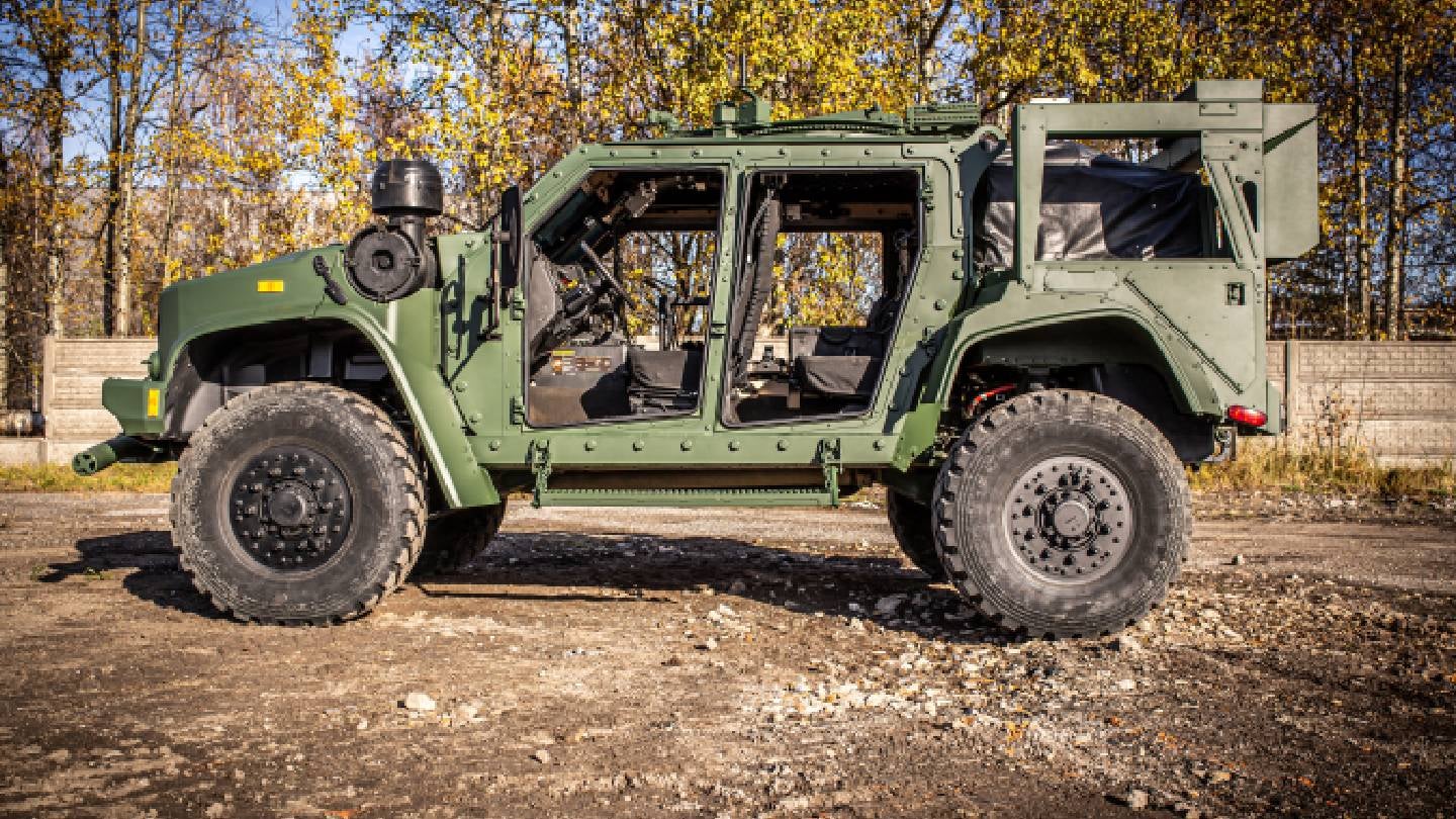 Netherlands MoD orders additional DXPVs from Oshkosh Defense  