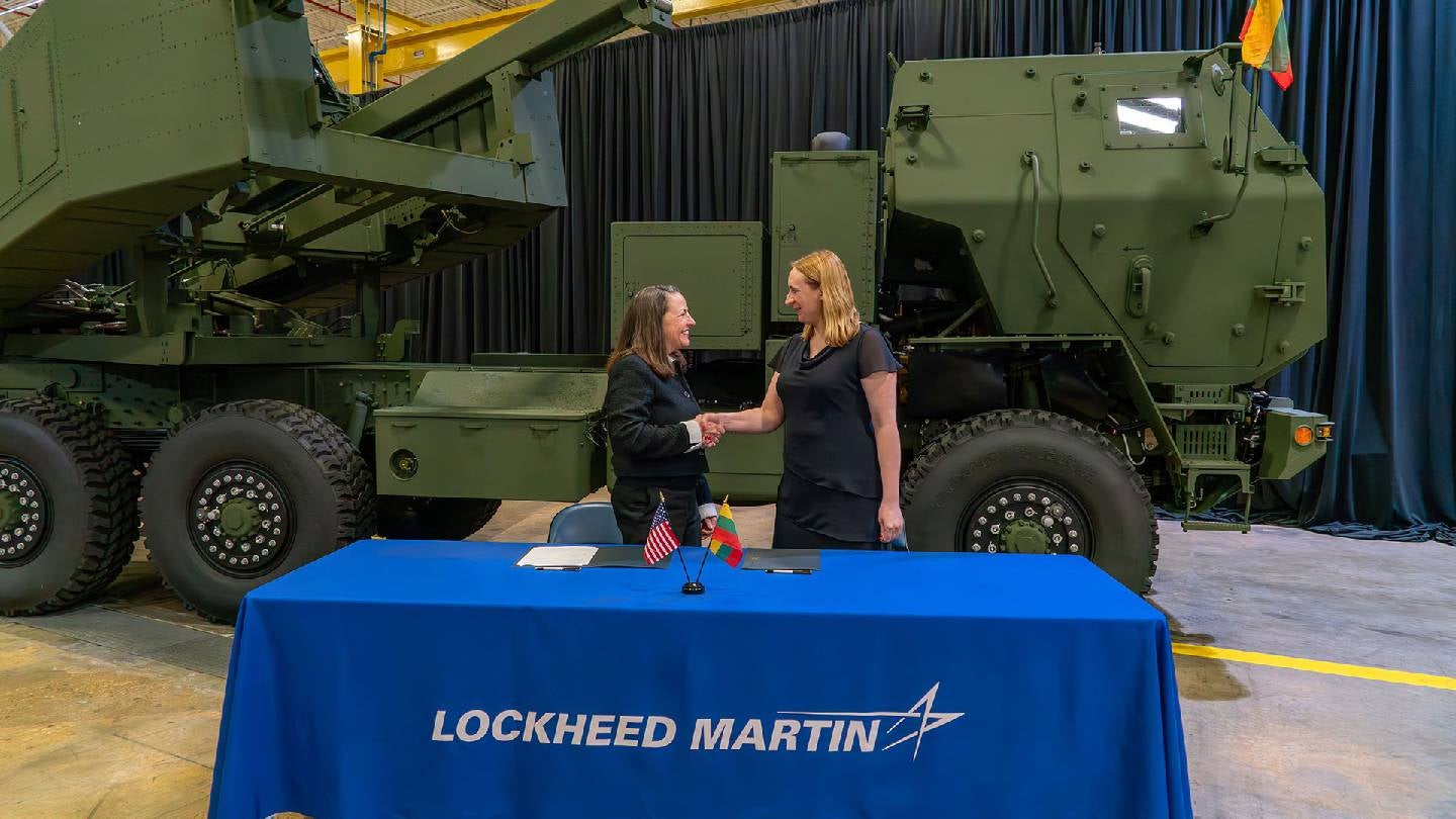 Lithuania Unveils First HIMARS Launchers in Arkansas