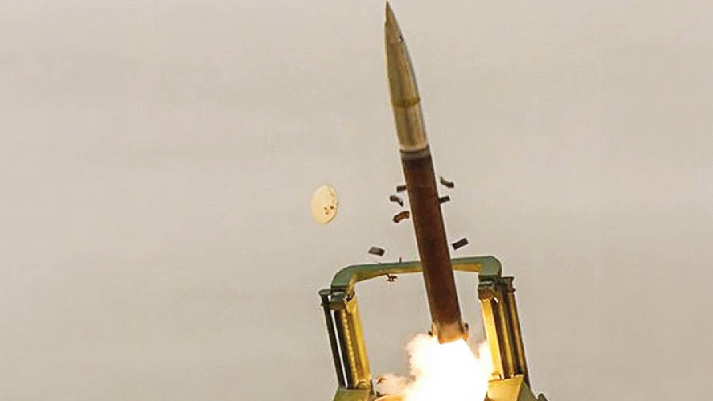 US Army Awards $3 Billion GMLRS Rocket Contract