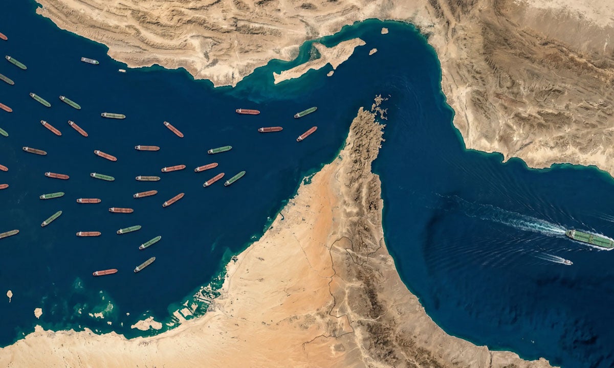 Iran Conflict Fuels Global Oil Price Volatility